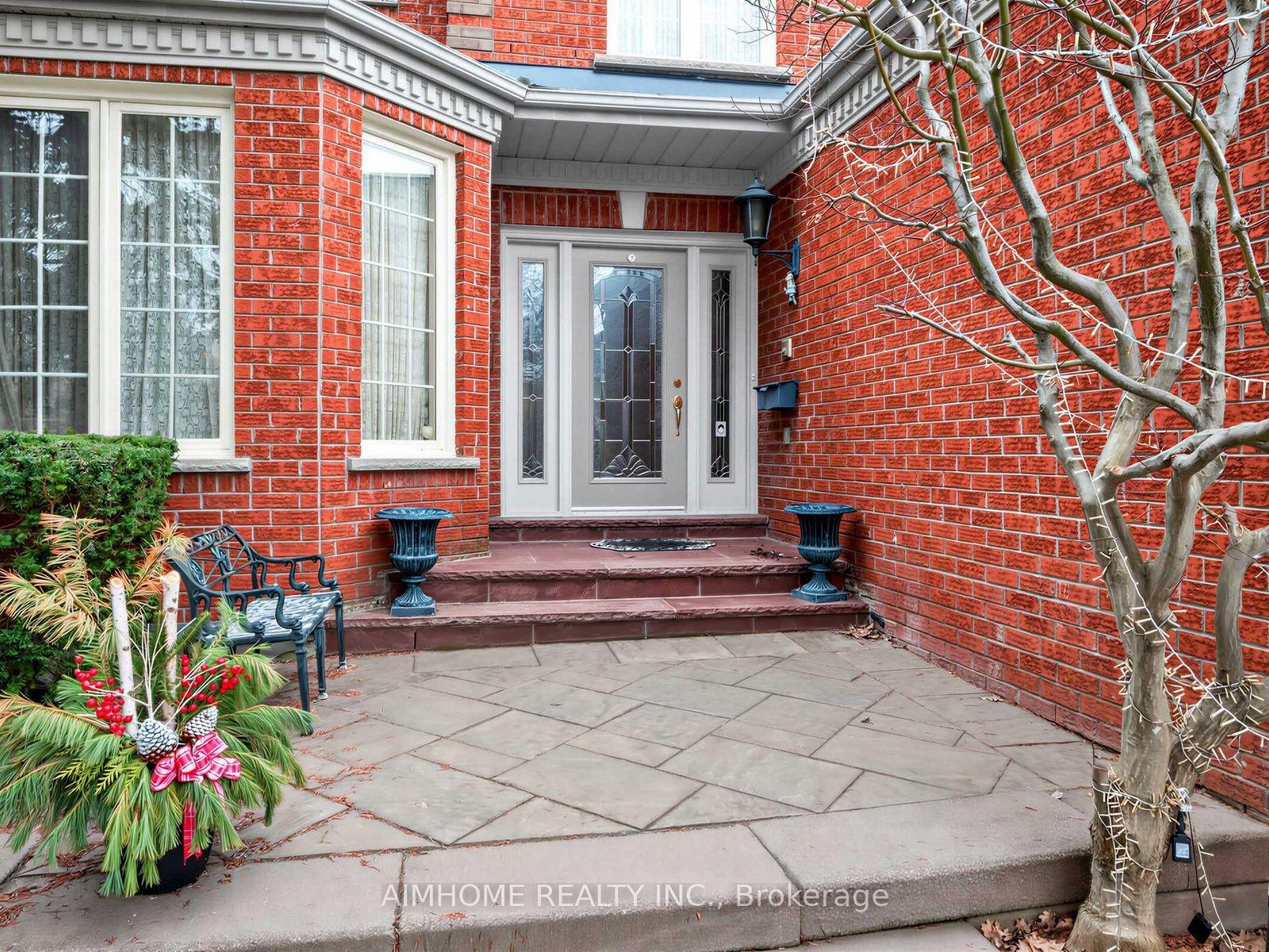 92 Braeside Square, Markham, ON L3R 0A5