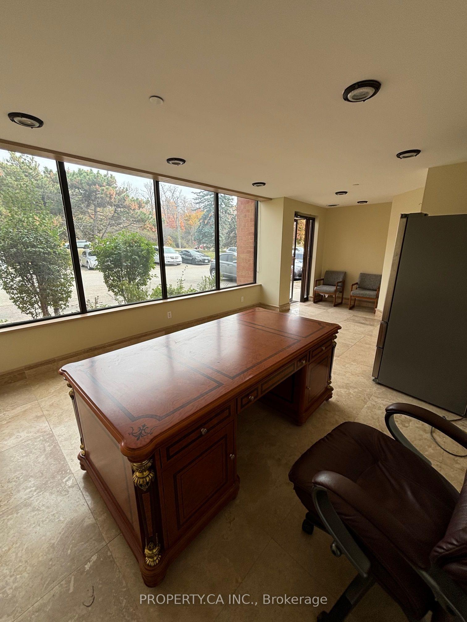 109 Fernstaff Court 15, Vaughan, ON L4K 3M1