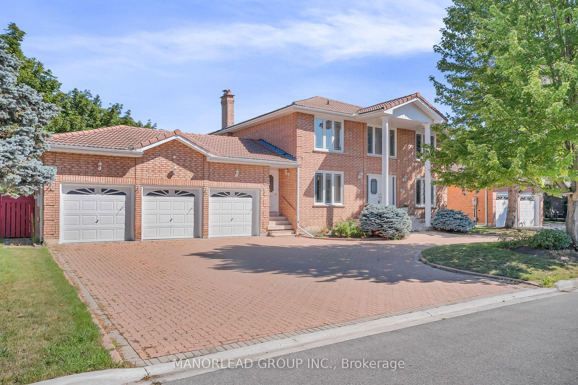 45 Aitken Circle, Markham, ON L3R 7L3