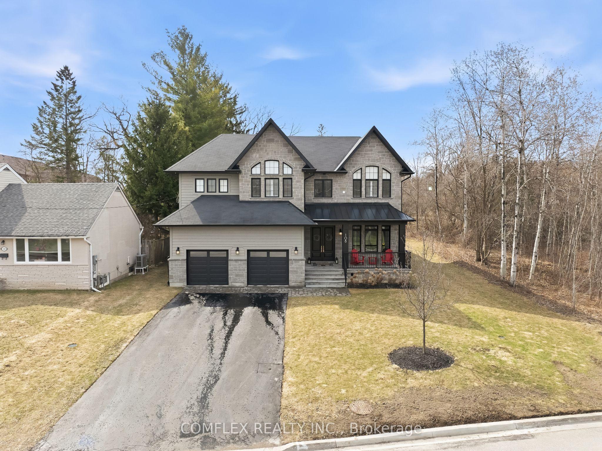 108 Avenue Road, Newmarket, ON L3Y 1N3
