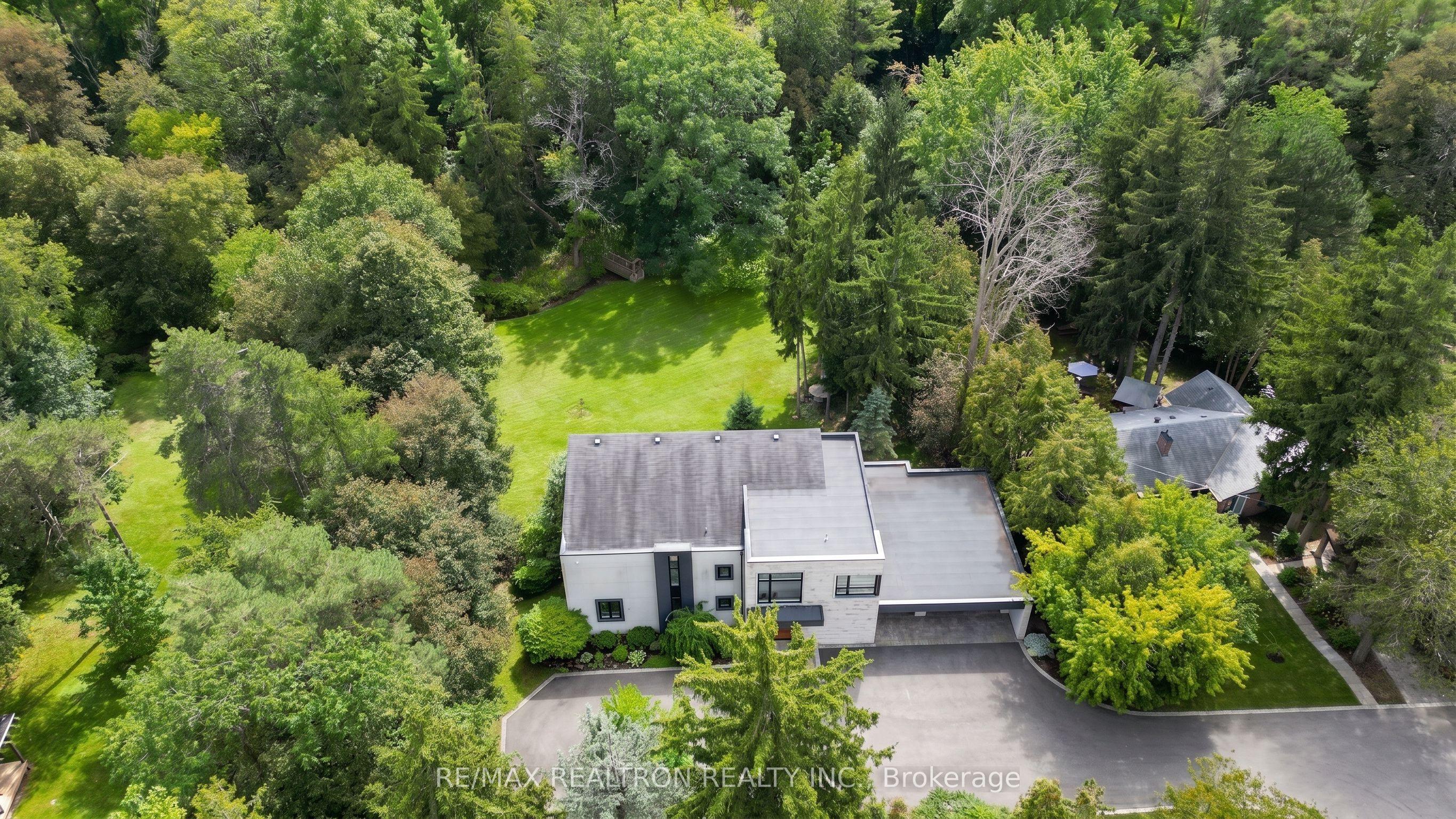 7 Albion Close, Markham, ON L3T 2H8