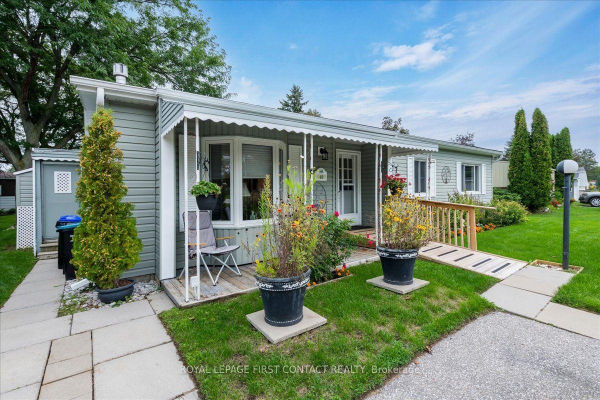 40 Corner Brook Trail, Innisfil, ON L9S 1N6