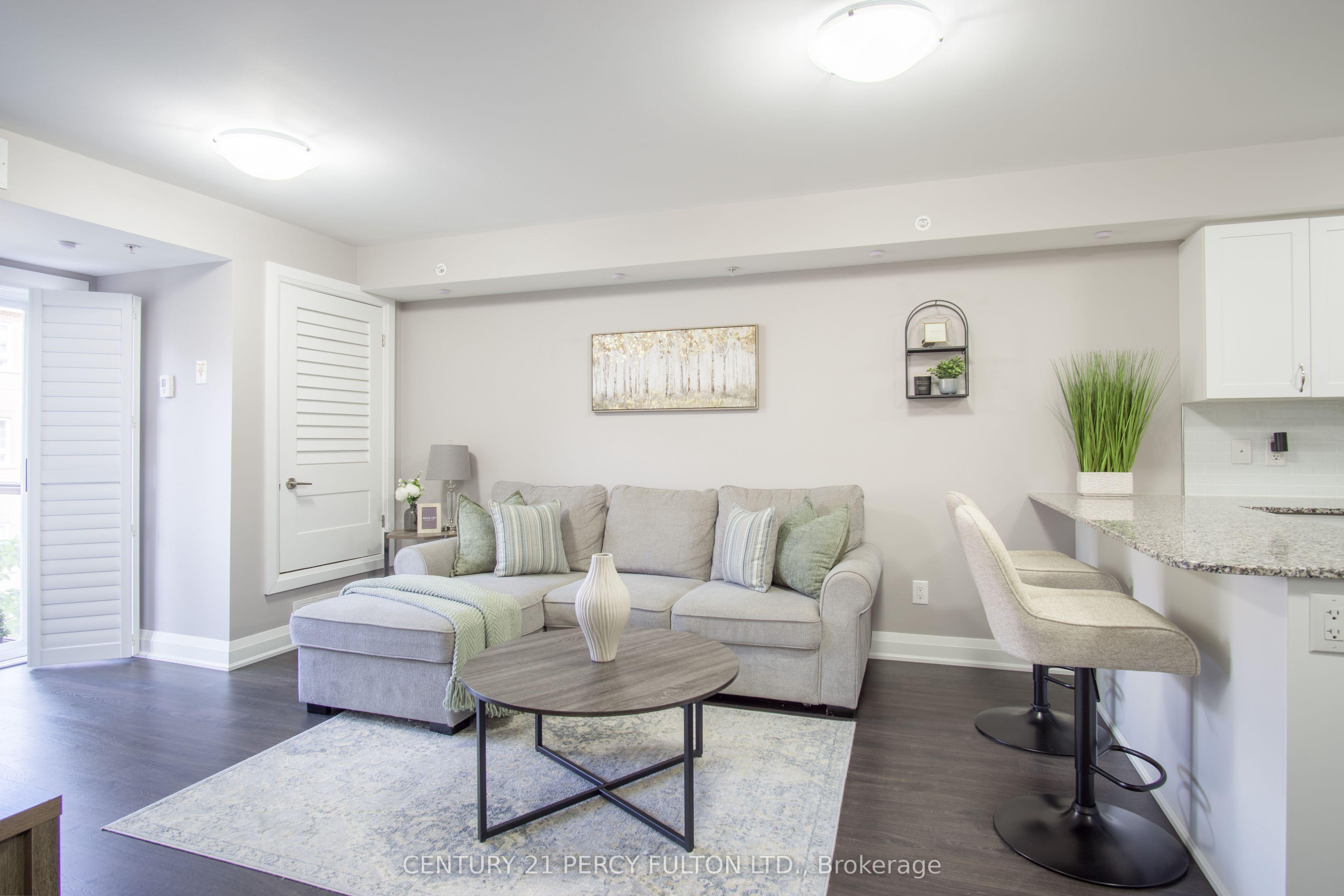481 Rupert Avenue 201, Whitchurch-Stouffville, ON L4A 1Y7