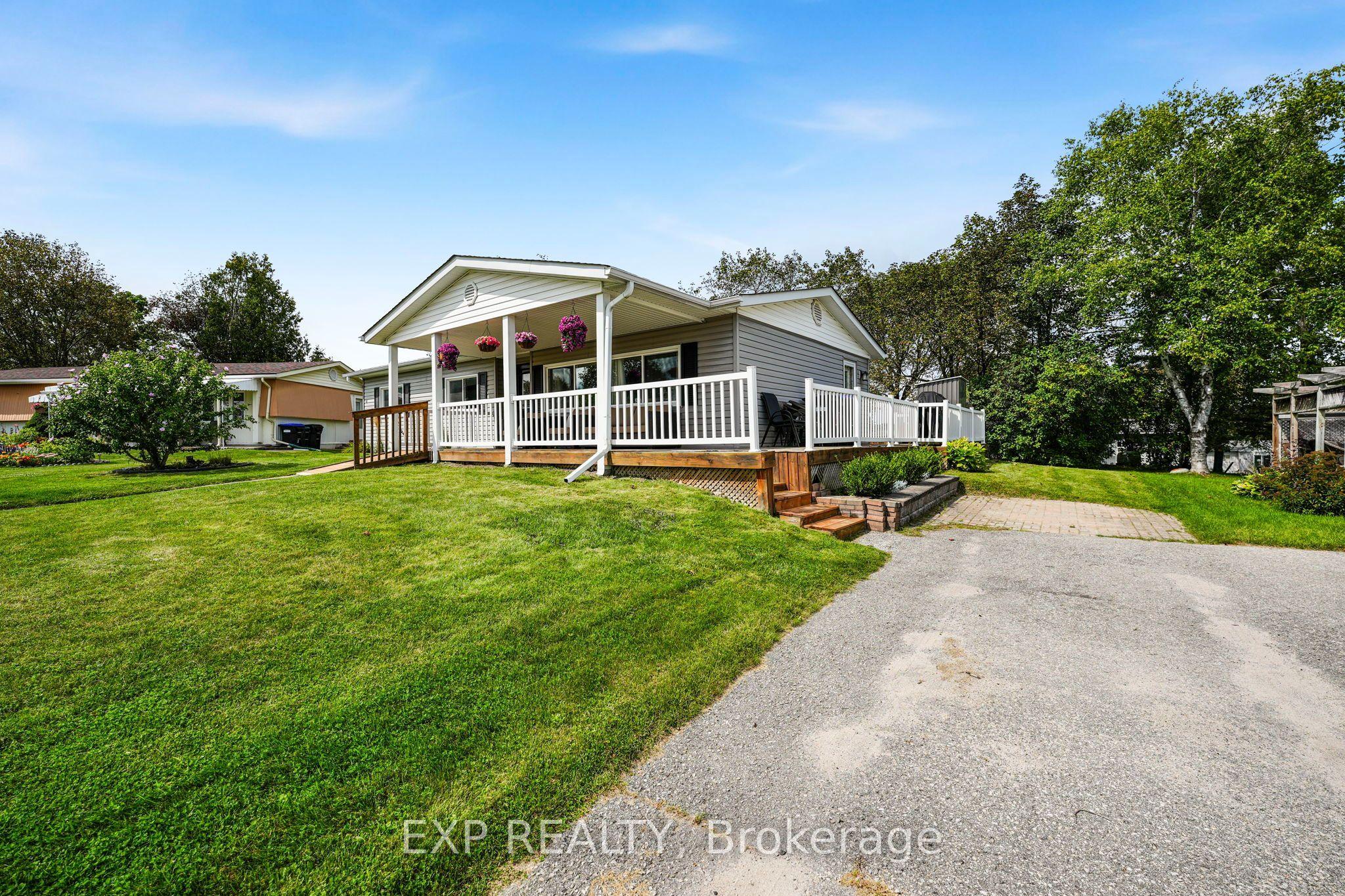 4 Fairbirch Court, Innisfil, ON L9S 1R2