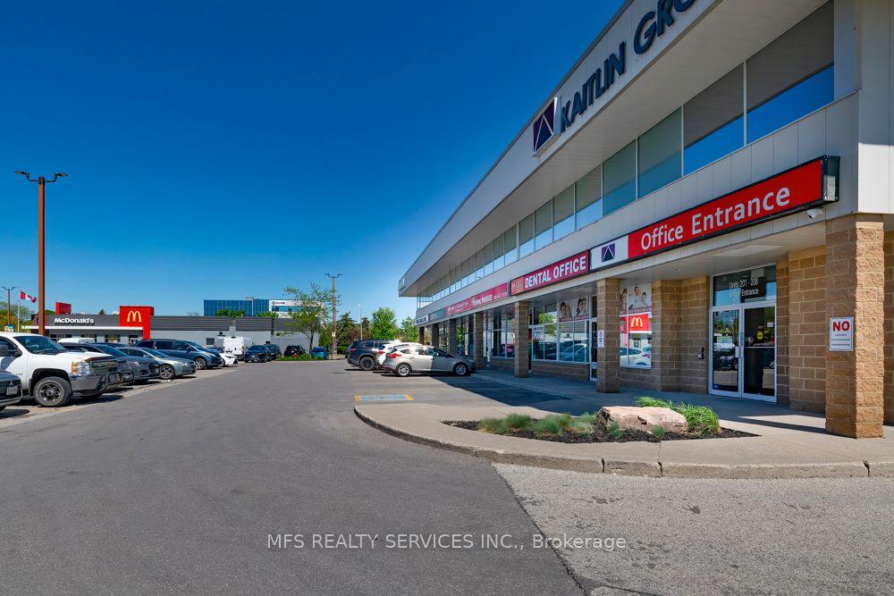 28 Sandiford Drive 204, Whitchurch-Stouffville, ON L4A 7X5