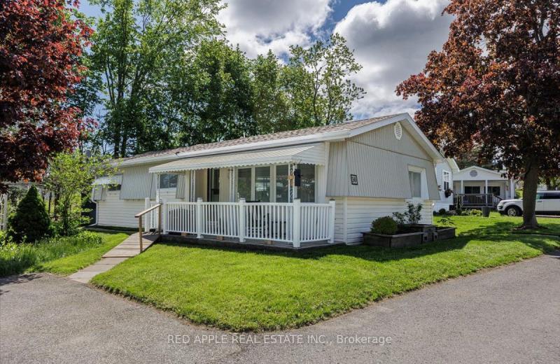 30 Flora Court, Innisfil, ON L9S 1R4