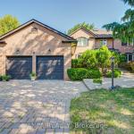 8 Calderbridge Crescent, Markham, ON L3R 9M8