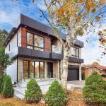 84 Murray Drive, Aurora, ON L4G 2C3