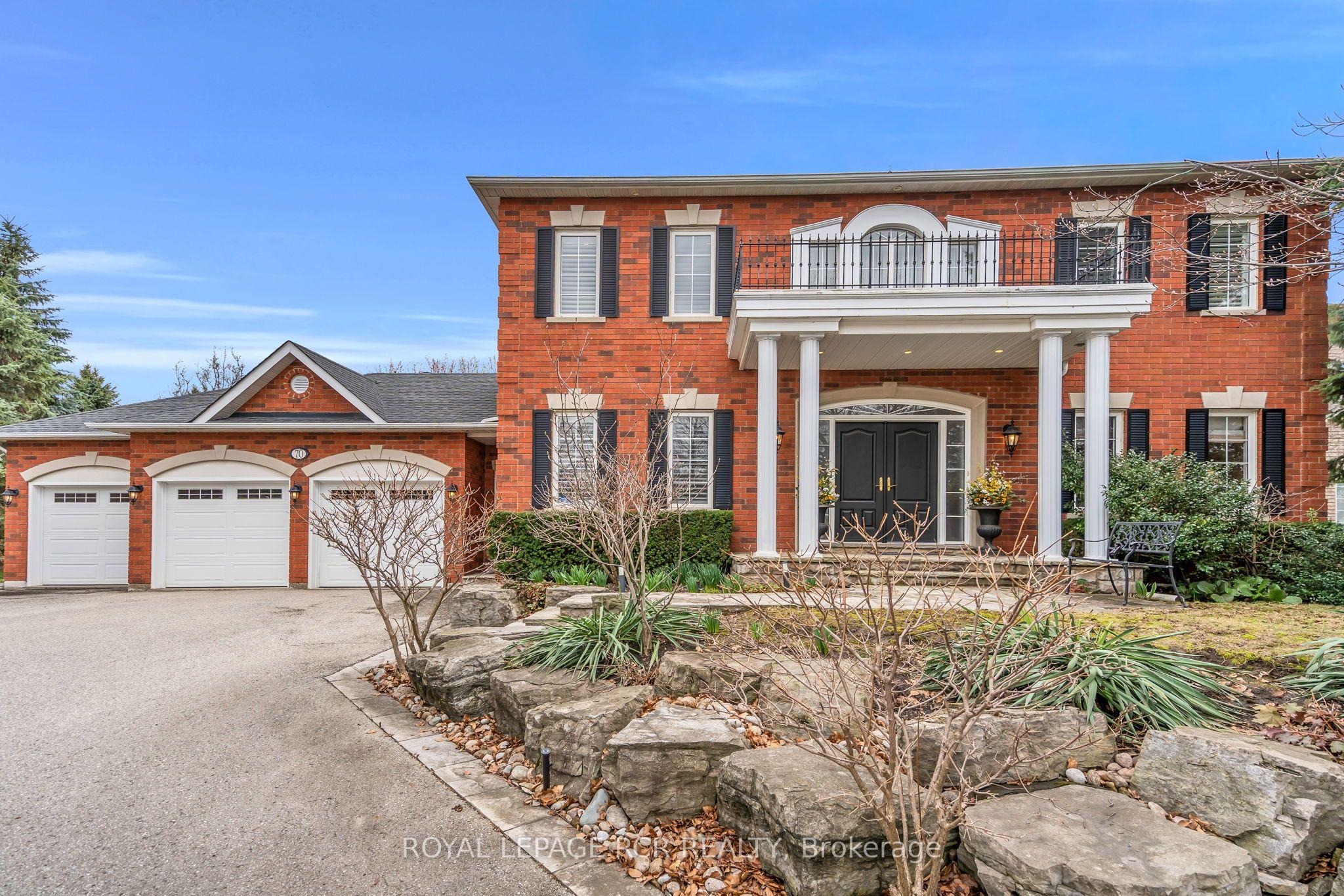 70 English Daisy Court, Vaughan, ON L0J 1C0