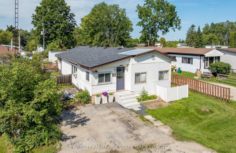 12 Centre Park Road, Essa, ON L0M 1B1