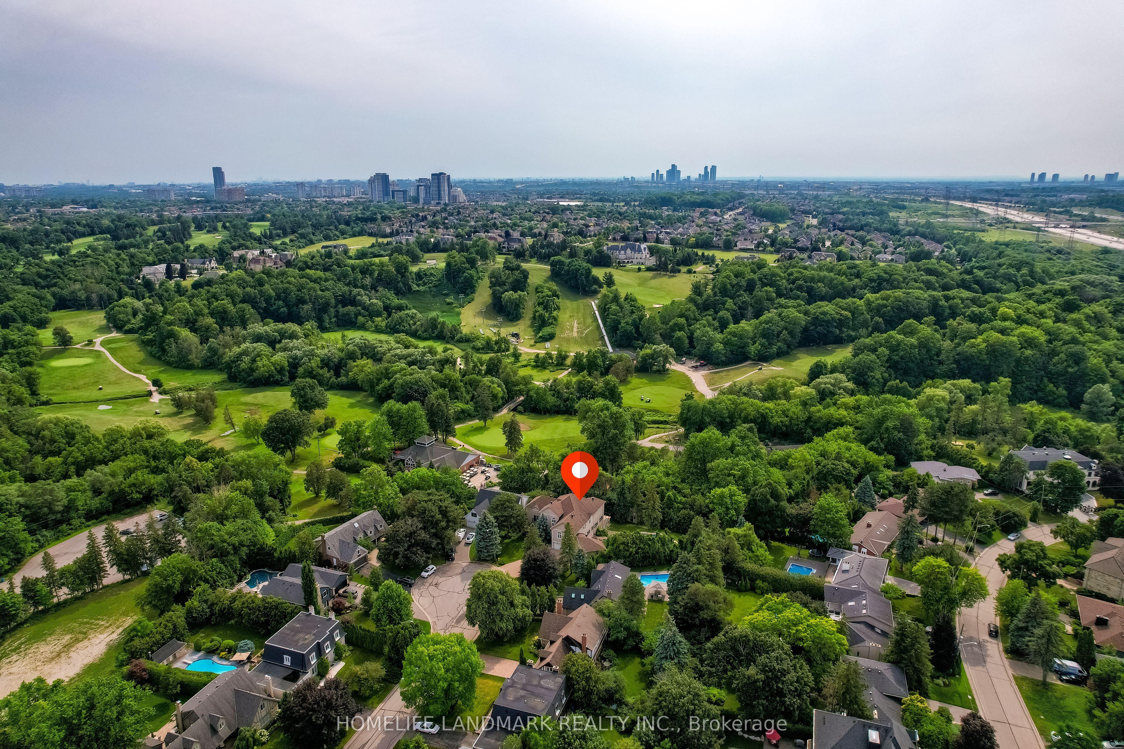 14 Meadow Heights Court, Vaughan, ON L4J 1V6