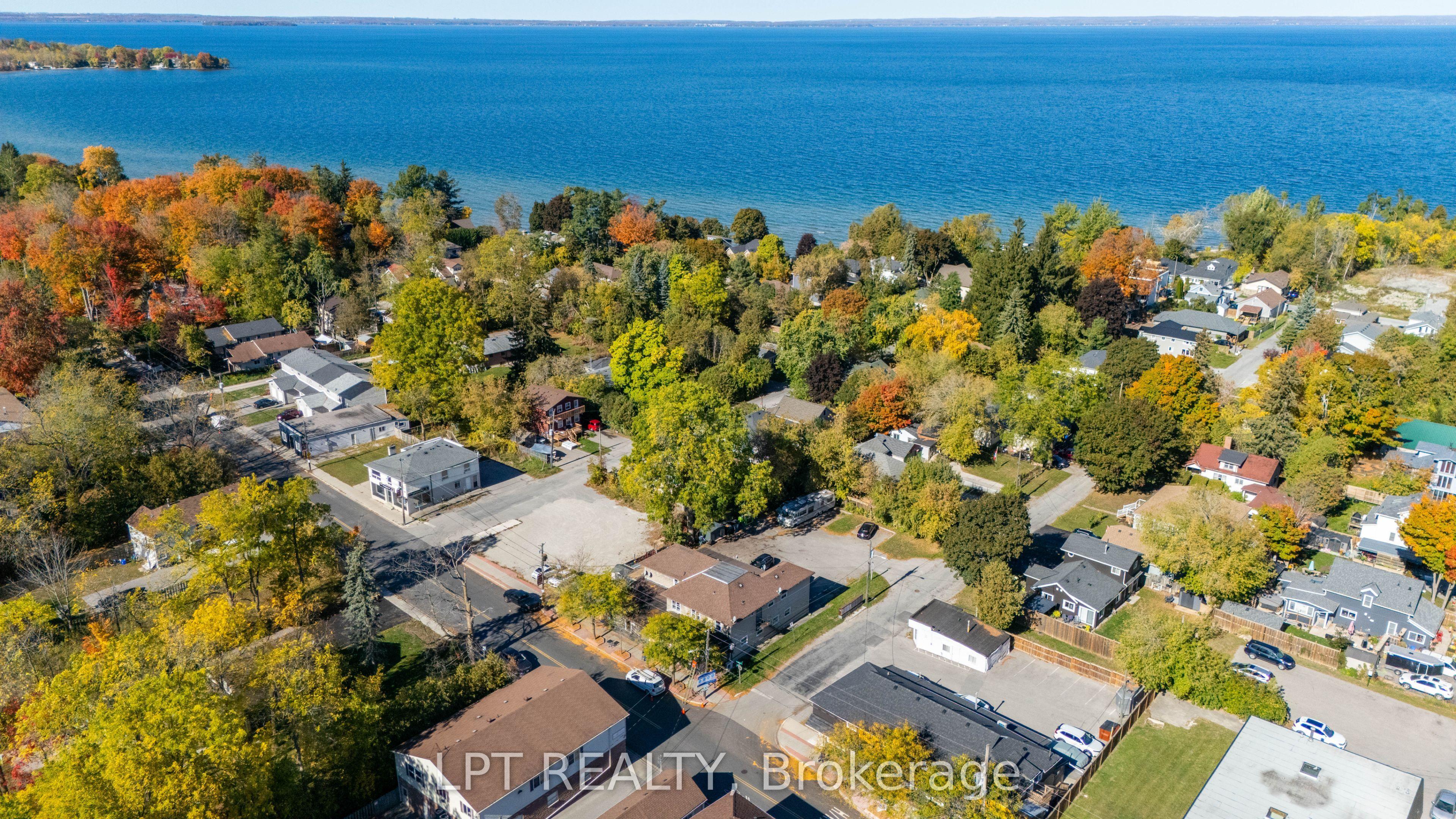 928 Lake Drive E 104 & 105, Georgina, ON L0E 1L0