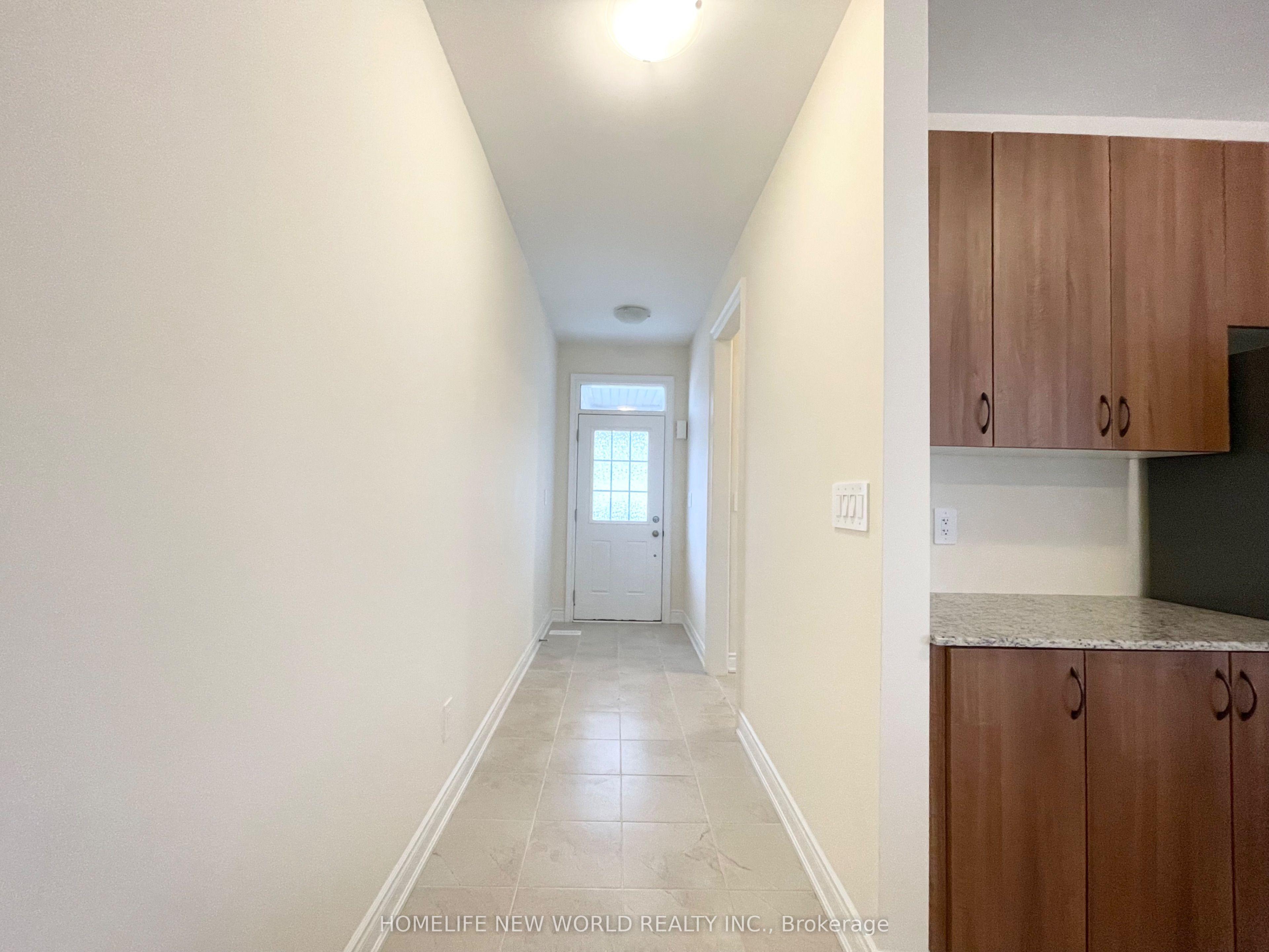 15 Schortinghuis Street, Georgina, ON L0E 1R0