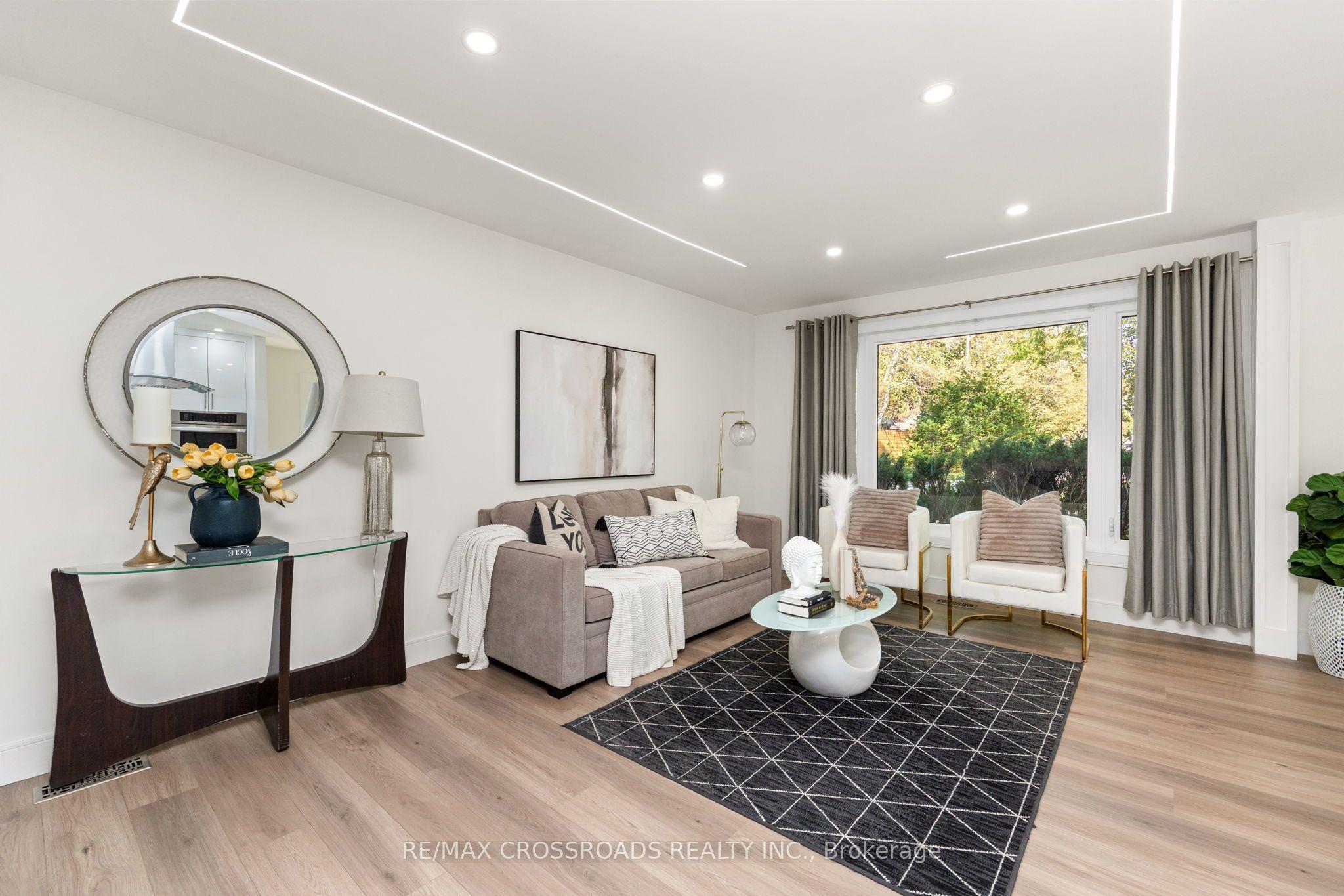 184 Laverock Avenue, Richmond Hill, ON L4C 4K3