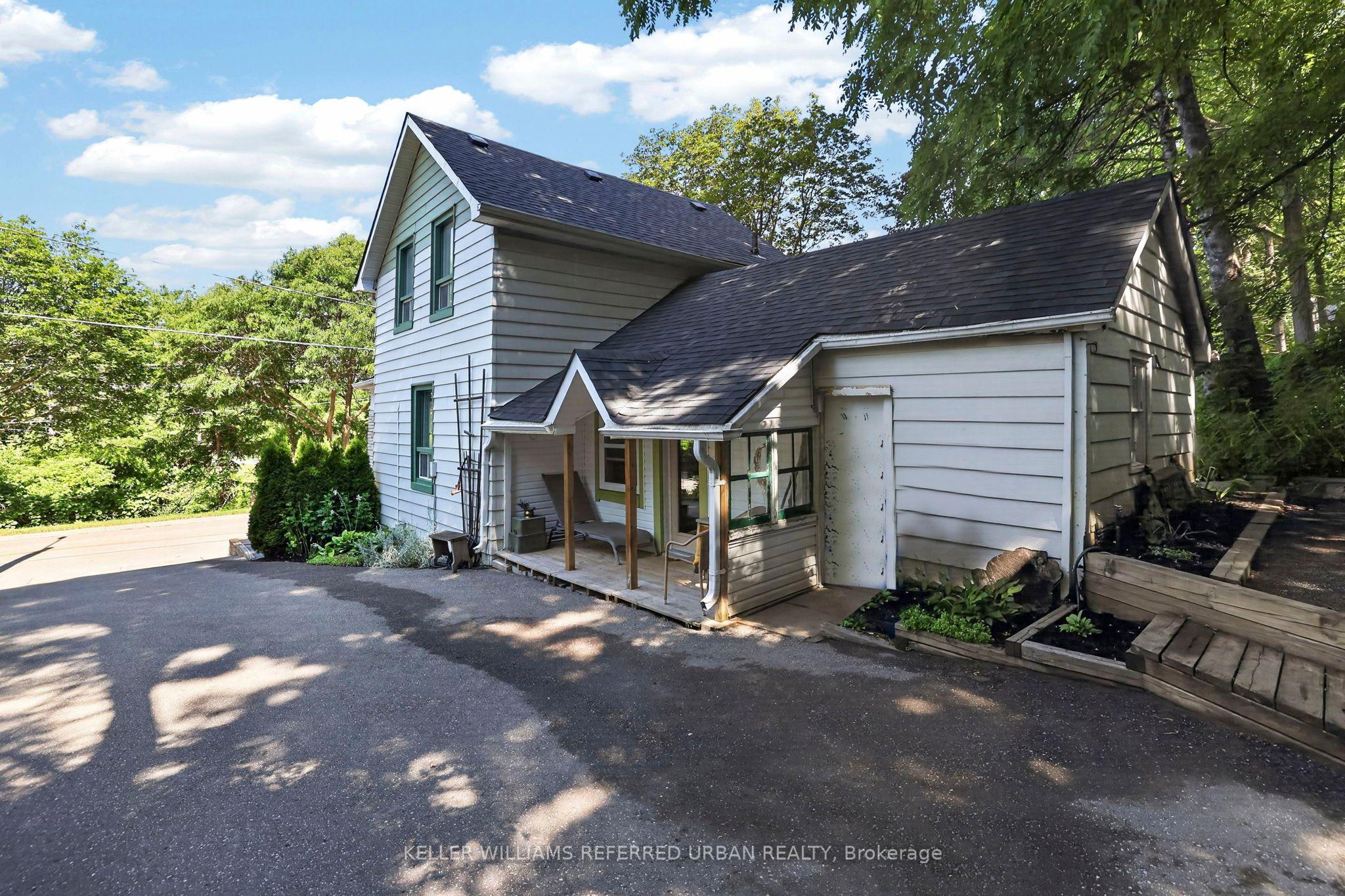341 Cotter Street, Newmarket, ON L3Y 3X9