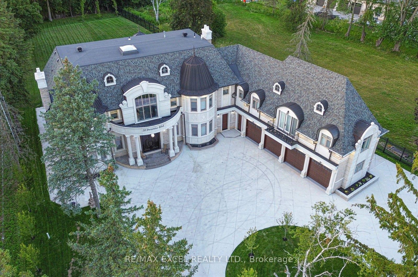 28 Personna Boulevard, Markham, ON L6C 1E9