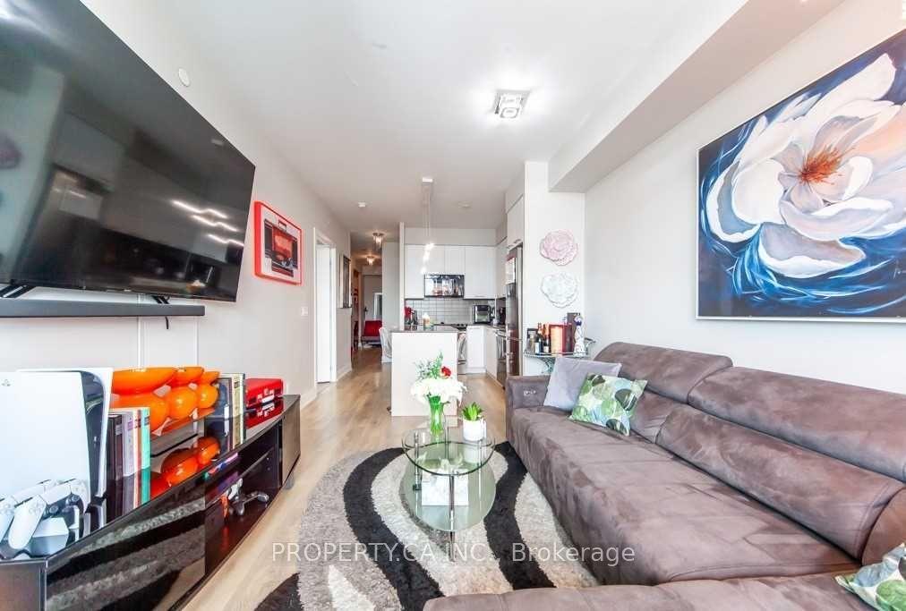 9471 Yonge Street 906, Richmond Hill, ON L4C 0Z5