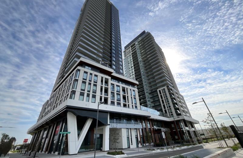 5 Meadowdale Road 1104, Vaughan, ON L4K 1Y2