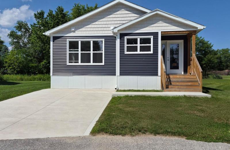 16 Briarwood Place, Innisfil, ON L0L 1L0