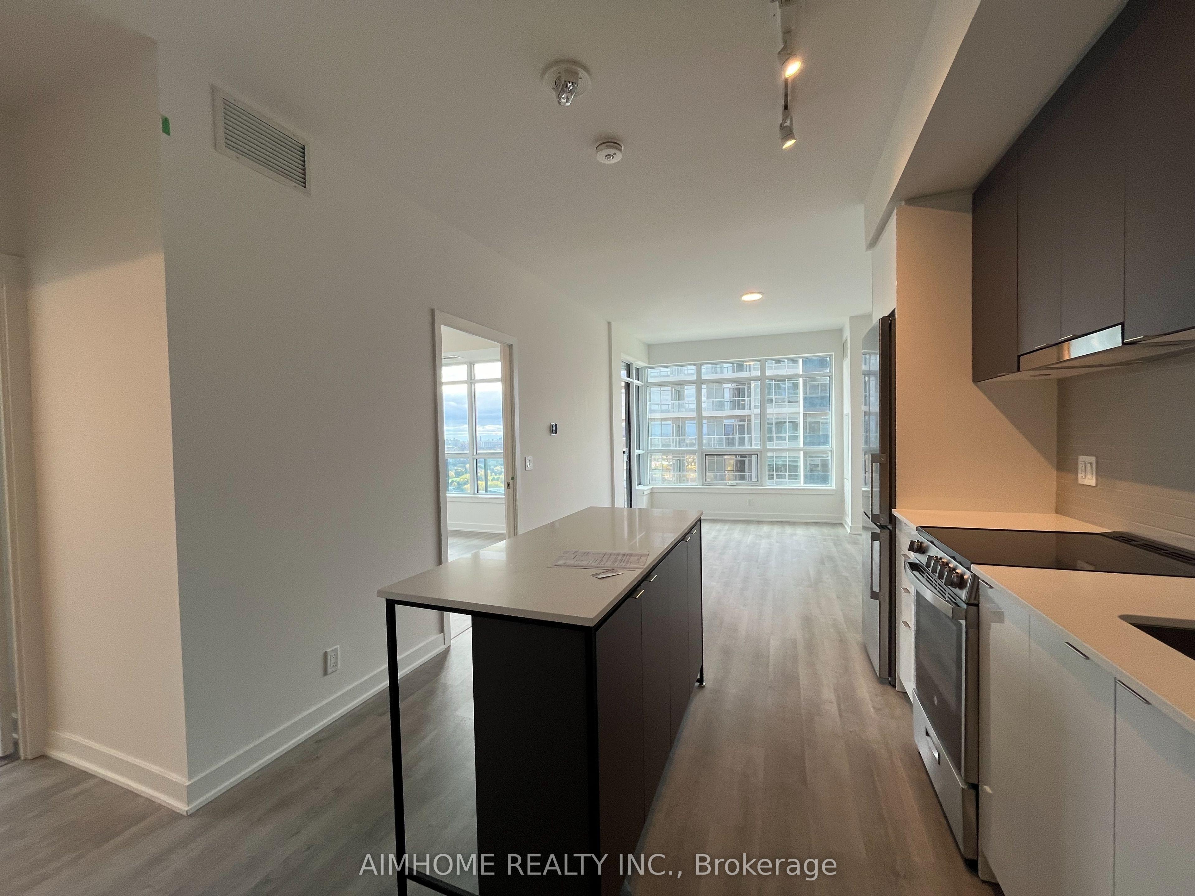50 Upper Mall Way 1902, Vaughan, ON L4J 0L8