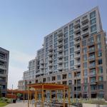 8 Beverley Glen Boulevard 712, Vaughan, ON L4J 0L5