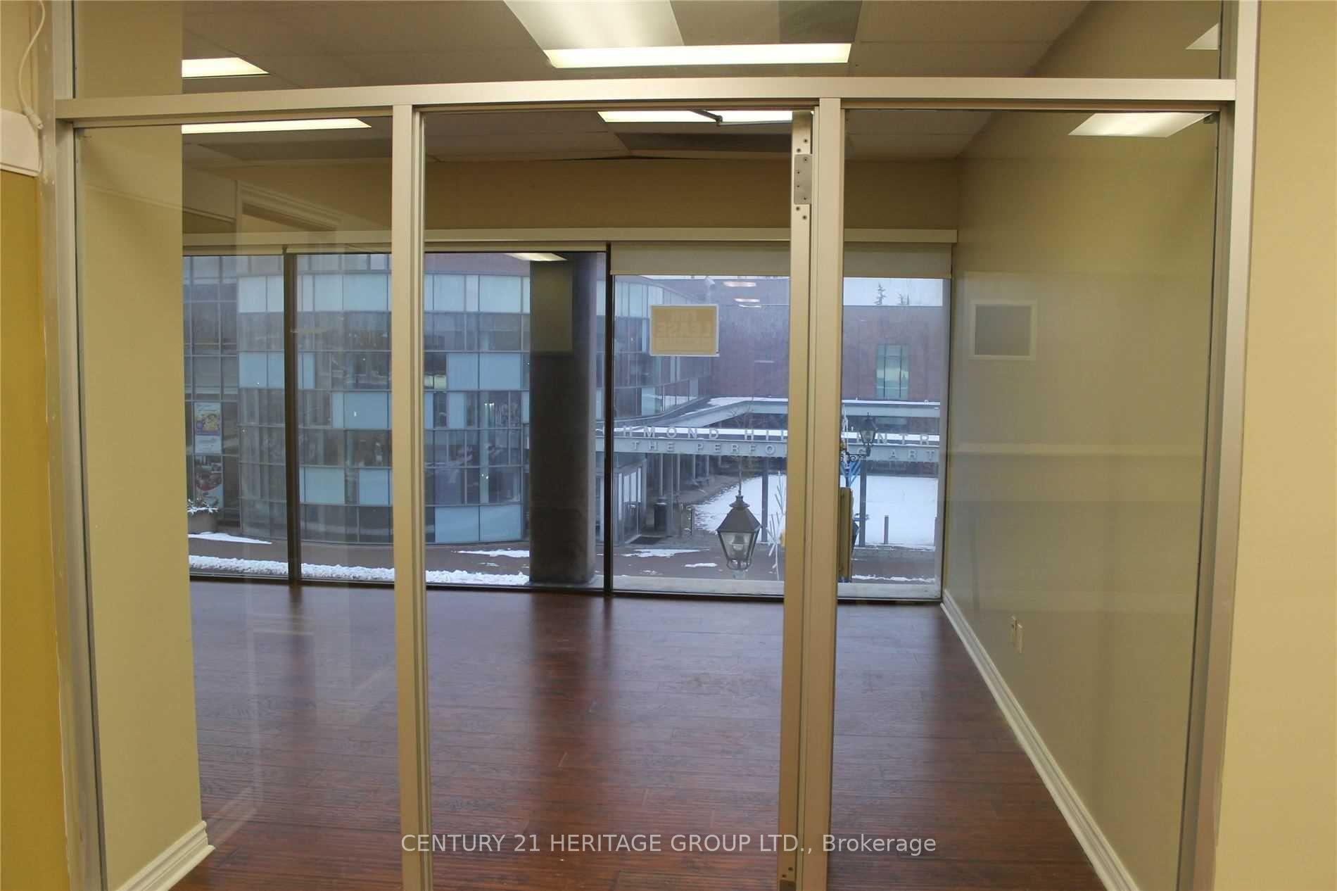 10265 Yonge Street 200, Richmond Hill, ON L4C 4Y7