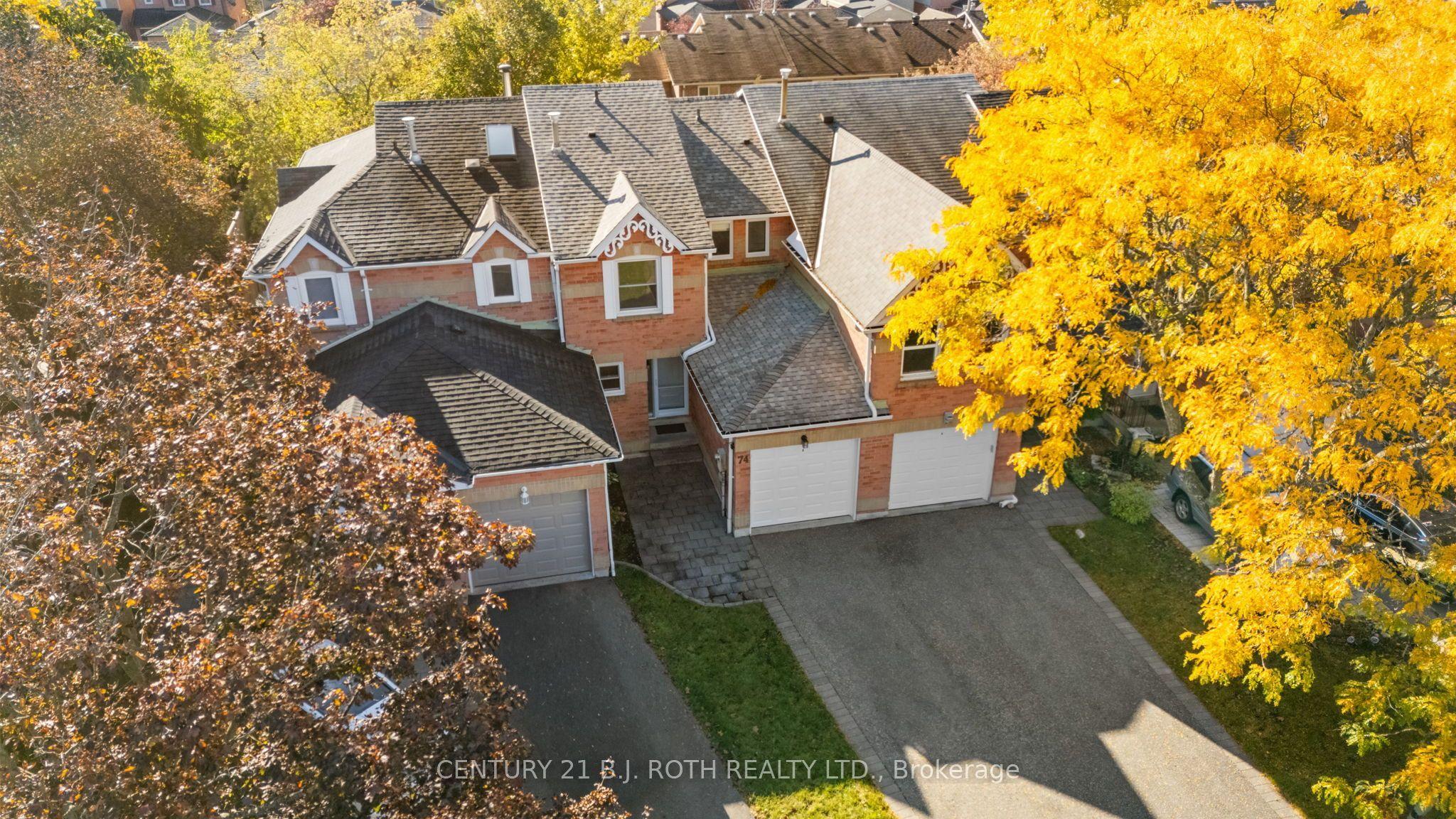 74 Ritva Court E, Richmond Hill, ON L4C 9R4