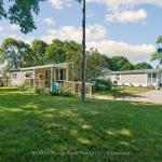 35 Hawthorne Drive, Innisfil, ON L9S 1P1