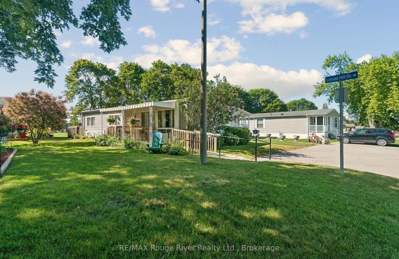 35 Hawthorne Drive, Innisfil, ON L9S 1P1