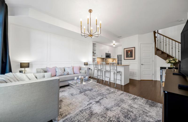 8167 Kipling Avenue 43, Vaughan, ON L4L 0G4