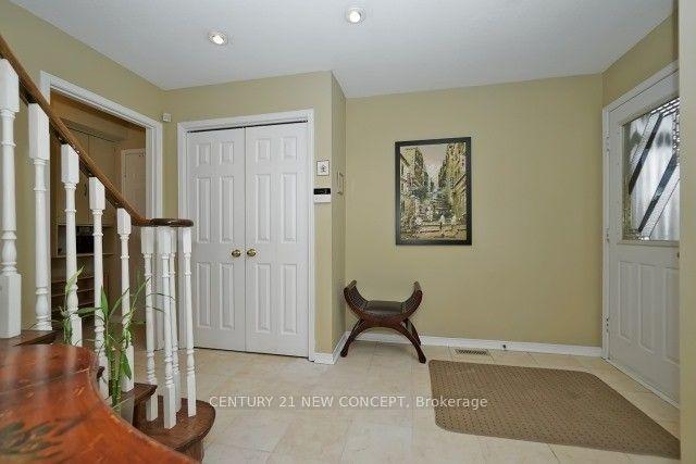 22 Gilmore Crescent, Vaughan, ON L4J 3A1