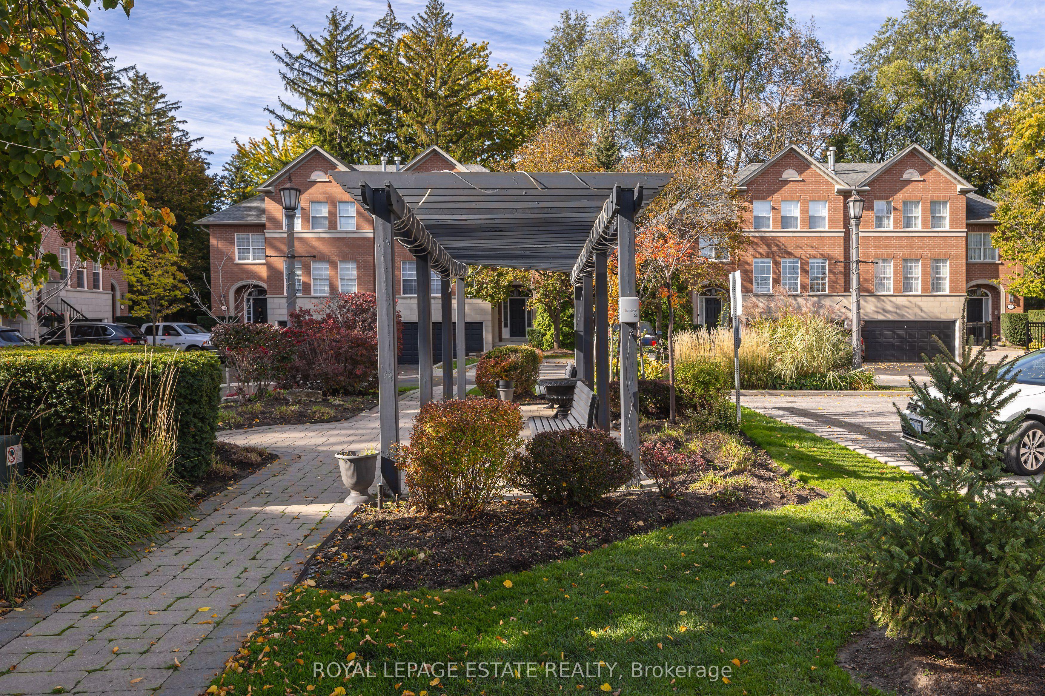 8038 Yonge Street 17, Vaughan, ON L4J 1W3