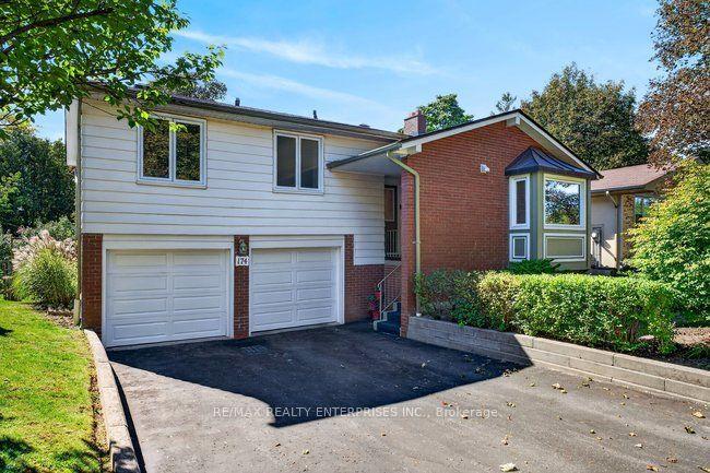 174 Bayview Fairways Drive, Markham, ON L3T 2Y8