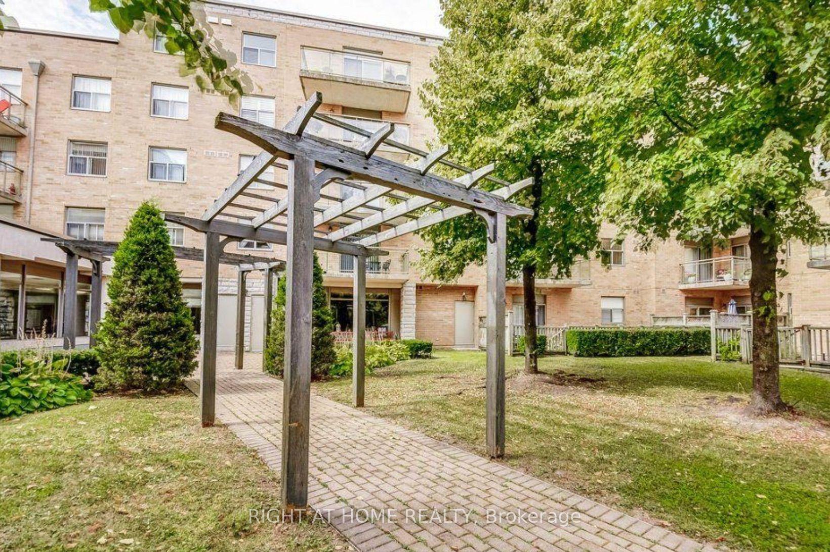 2506 Rutherford Road 501, Vaughan, ON L4K 5N4