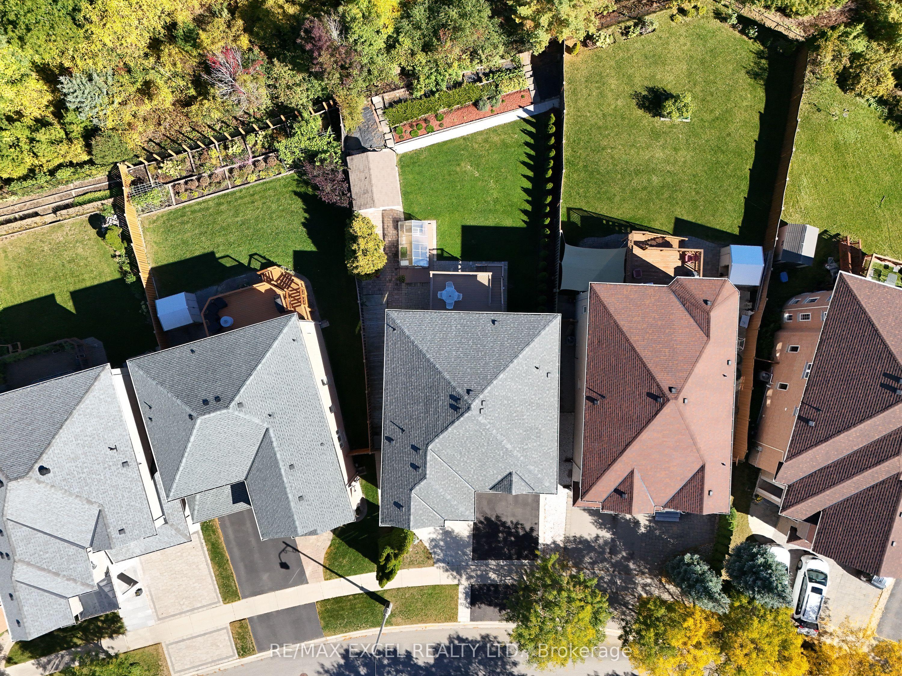 29 Brass Drive N, Richmond Hill, ON L4E 4T3
