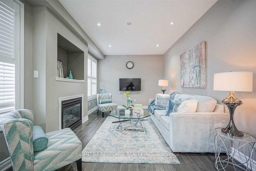 372 MANTLE Avenue, Whitchurch-Stouffville, ON L4A 0R8