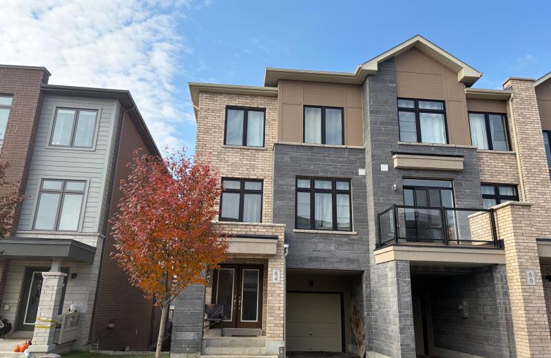 64 Allure Street, Newmarket, ON L3X 0L1