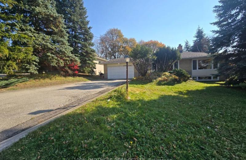 77 Riverside Boulevard Main, Vaughan, ON L4J 1J1