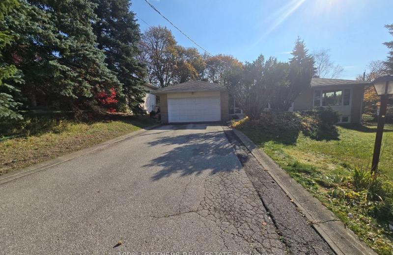 77 Riverside Boulevard Lower, Vaughan, ON L4J 1J1