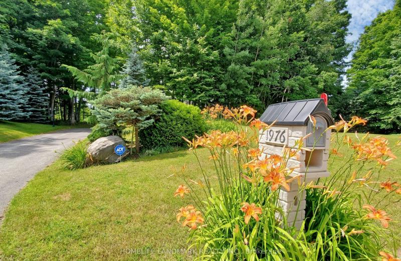 1976 Forest Valley Drive, Innisfil, ON L9S 4A5