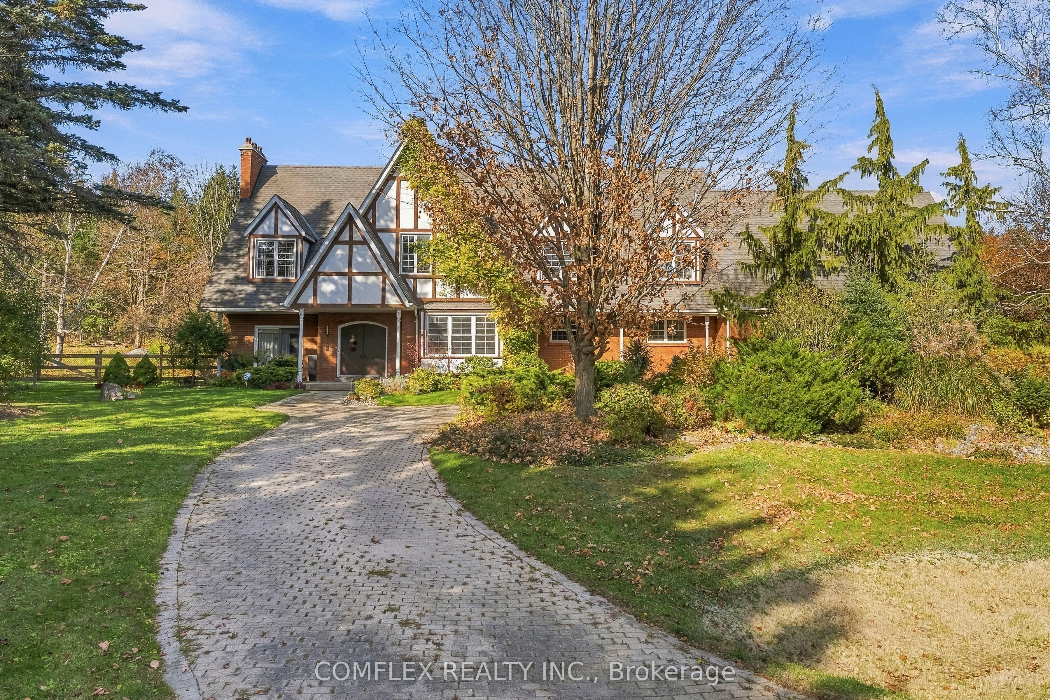 23 Forfardale Road, Whitchurch-Stouffville, ON L4A 7X3