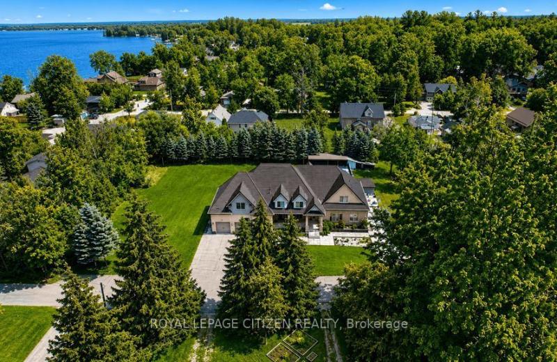 3965 Algoma Avenue, Innisfil, ON L9S 2M1