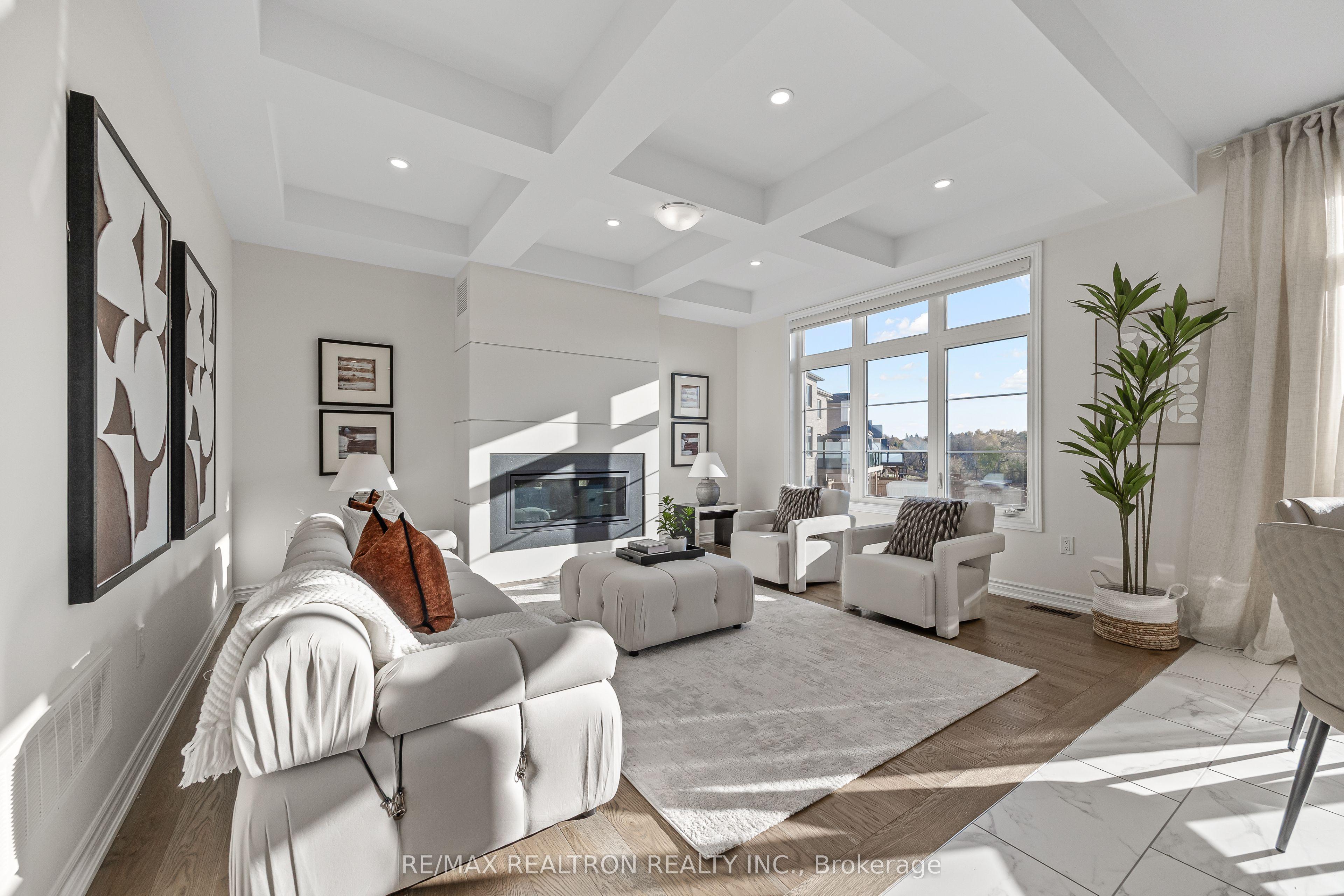 138 Silk Twist Drive, East Gwillimbury, ON L9N 0W1