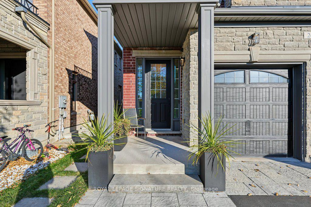 26 Wells Orchard Crescent, King, ON L7B 0C5