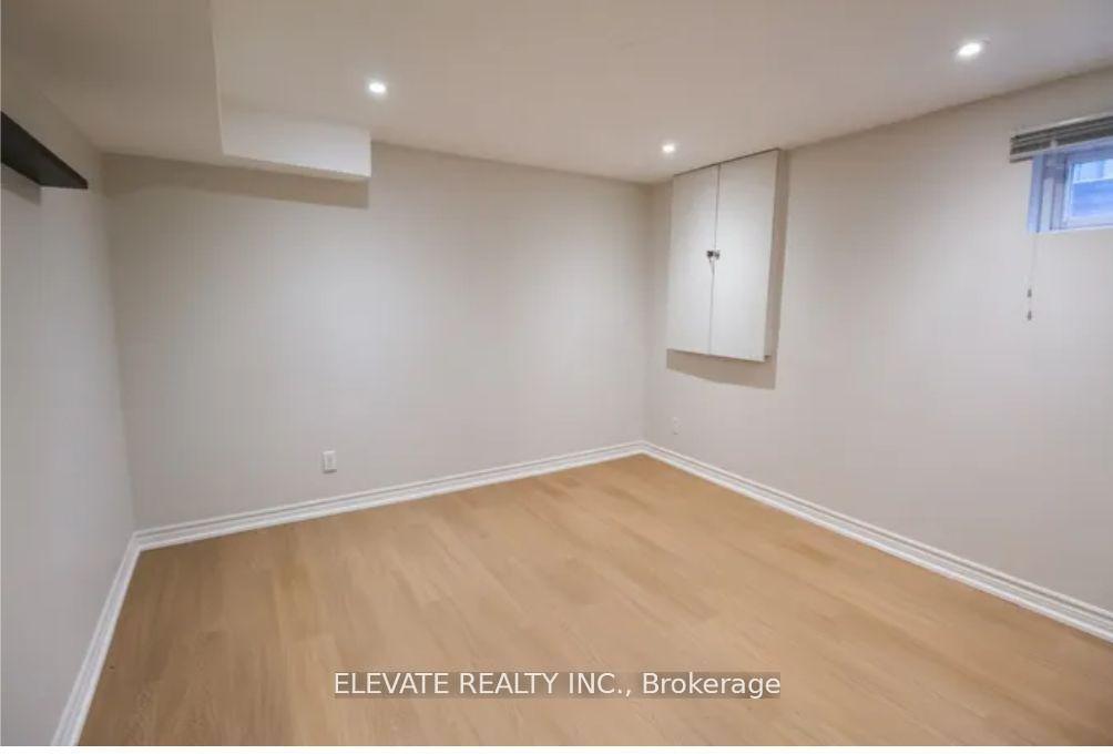66 Willowbrook Road Lower, Markham, ON L3T 5K8