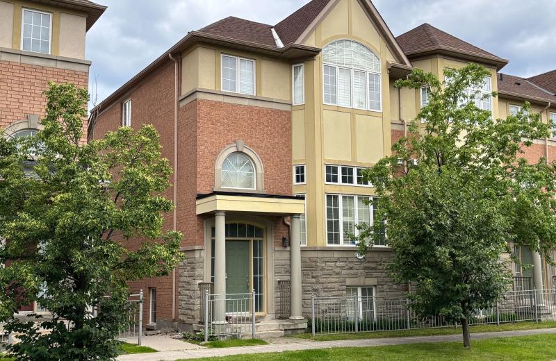 168 Legends Way, Markham, ON L3R 6A9