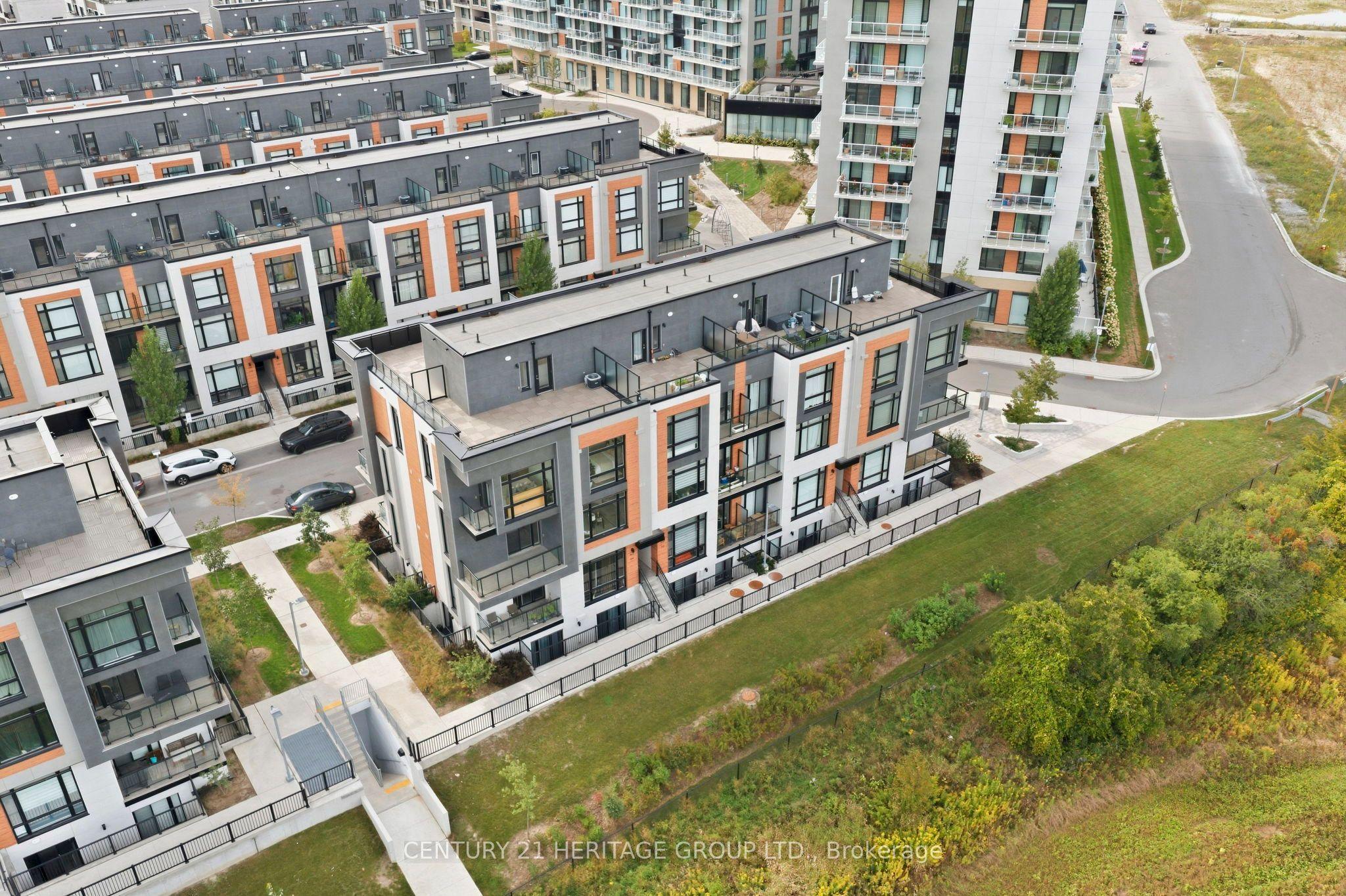3 Steckley House Lane 815, Richmond Hill, ON L4S 0N2