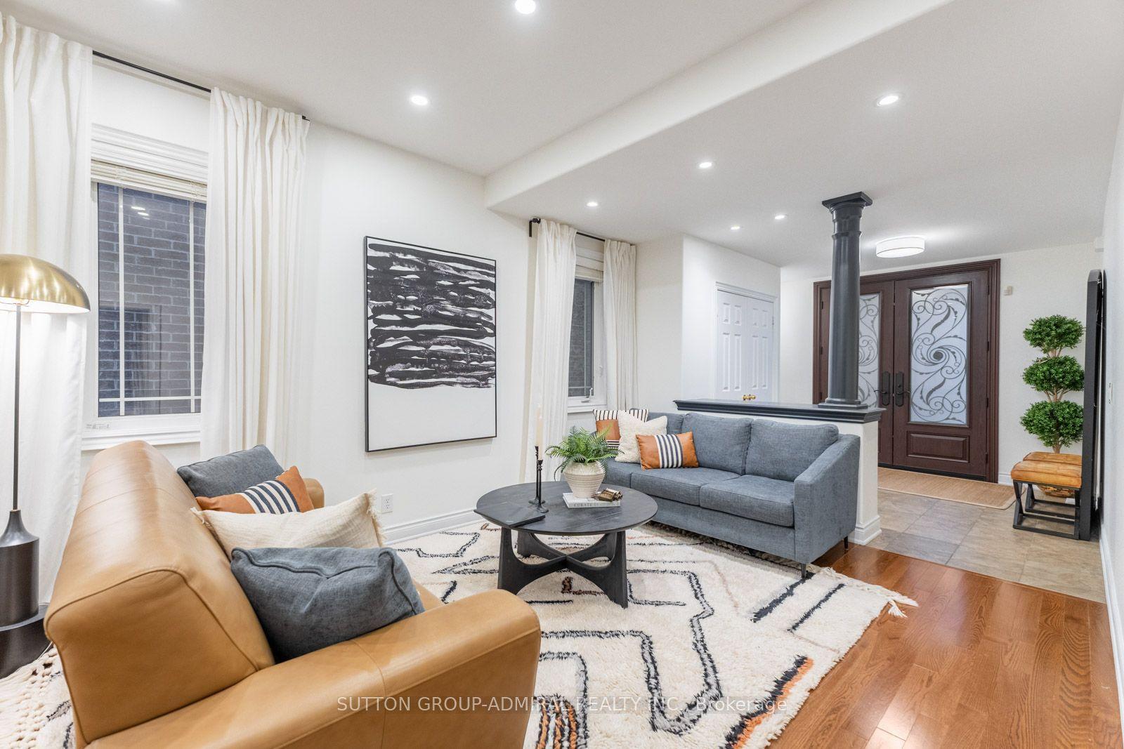 7 Shale Crescent, Vaughan, ON L6A 0Z3