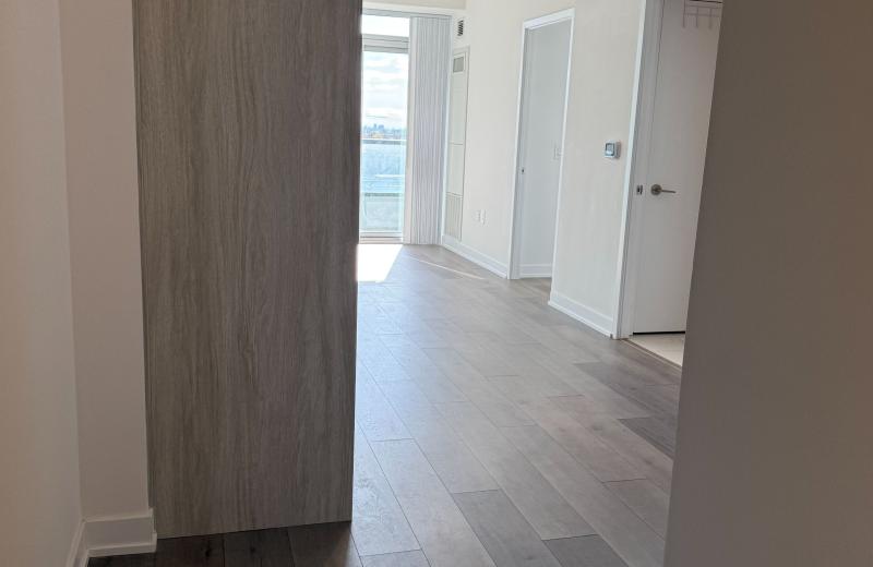38 Honeycrisp Crescent 811, Vaughan, ON L4K 0M8