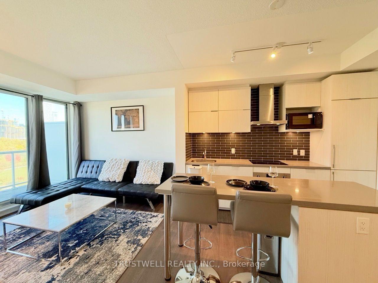 10 Rouge Valley Drive W 524, Markham, ON L6G 0G9